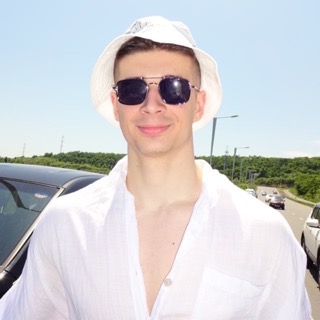 Artem Tsyrulnikov